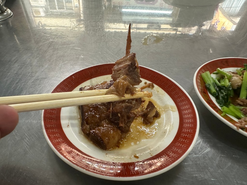 食祿火雞肉飯爌肉內部的牙籤
